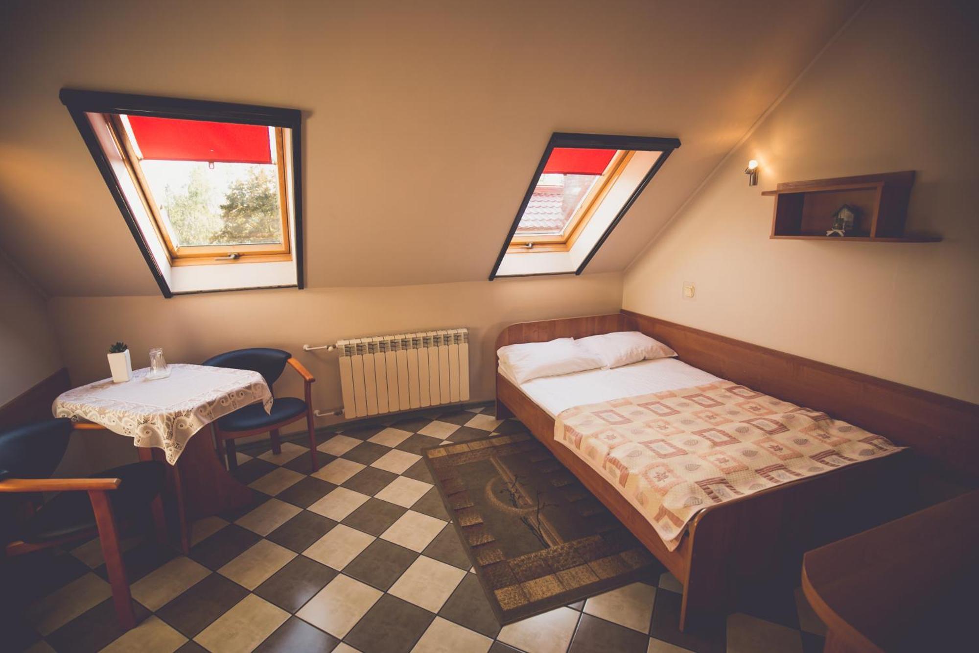 Gosciniec Pod Zaglami Bed & Breakfast Skoki Duze Room photo